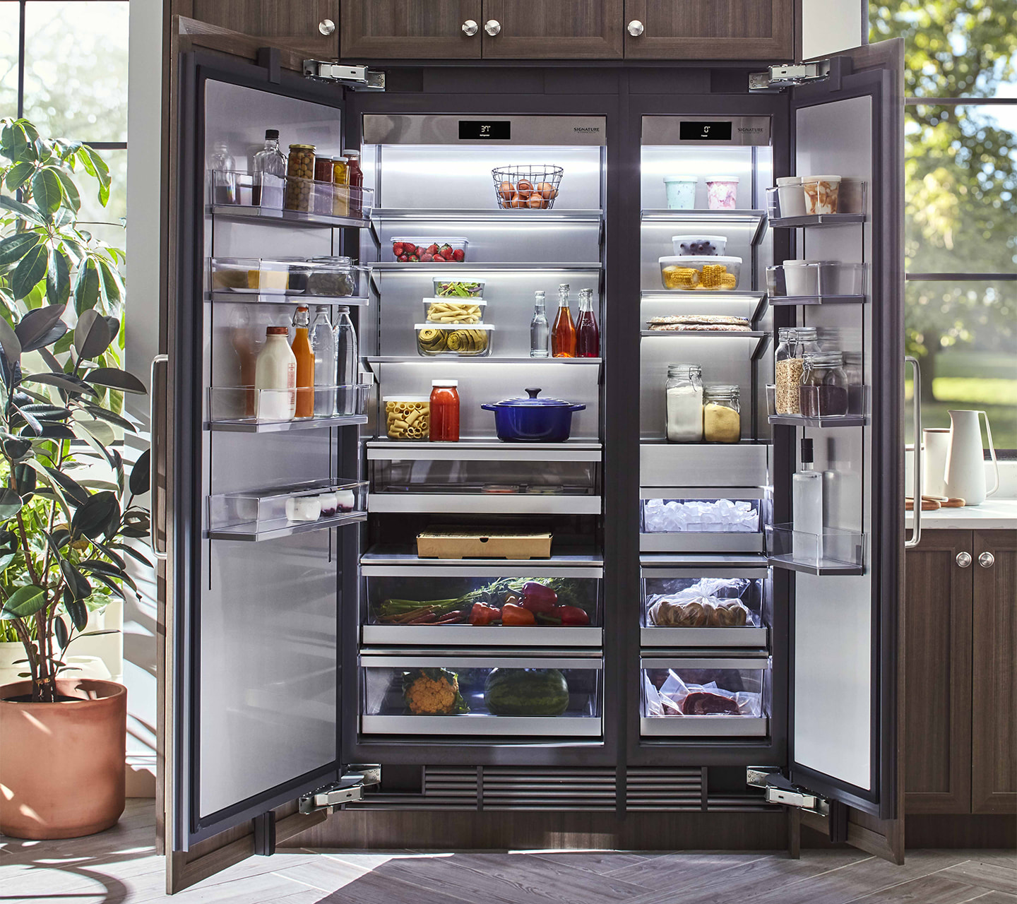Built-in Refrigerator & Freezer Columns | Signature Kitchen Suite